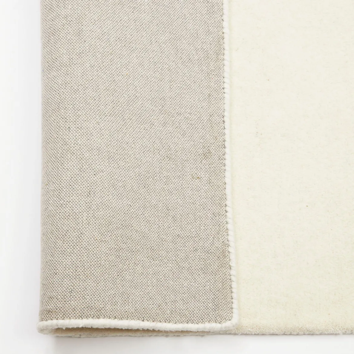 Pablo Woollen Floor Rug