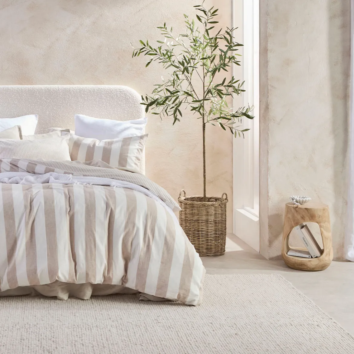 Pebbles Beige Large Wool Floor Rug