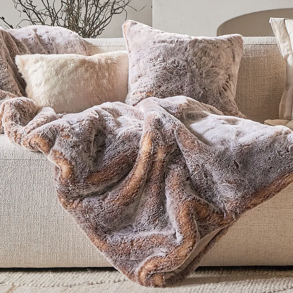 Pelage Faux Fur Extra Large Throw