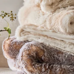 Pelage Faux Fur Extra Large Throw