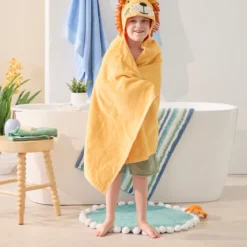 Pom Pom Bath Mat