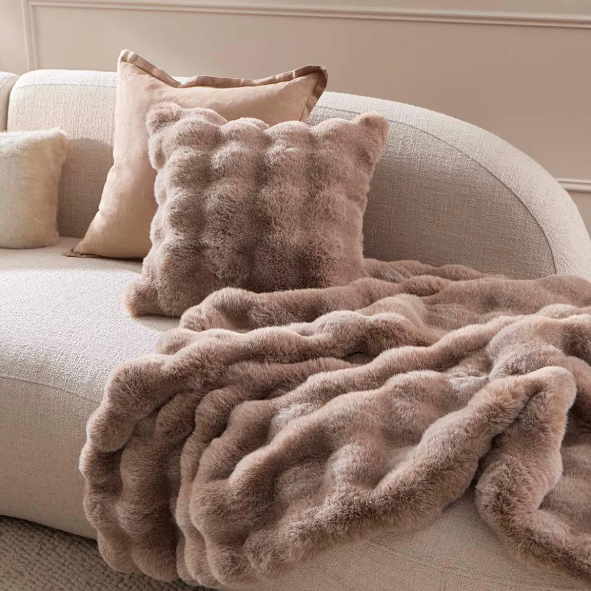 Prague Faux Fur Throw