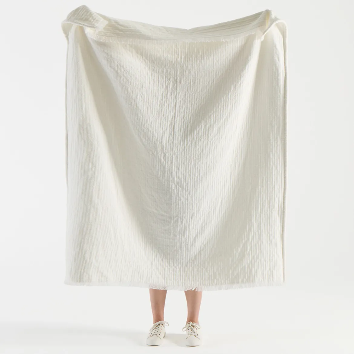 Raya Chenille Gauze Reversible Throw