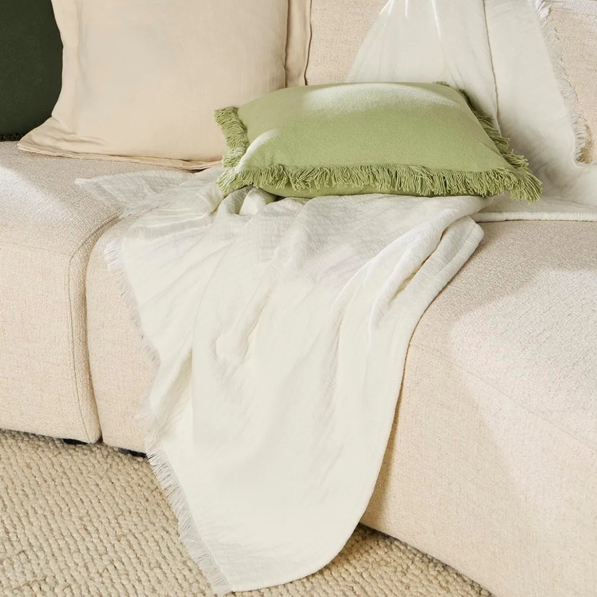 Raya Chenille Gauze Reversible Throw
