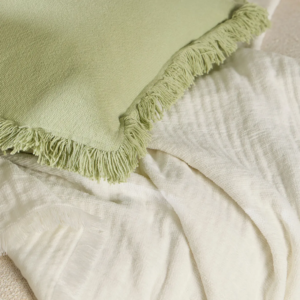 Raya Chenille Gauze Reversible Throw