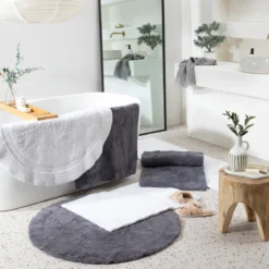 Resort Reversible Bath Mat Round
