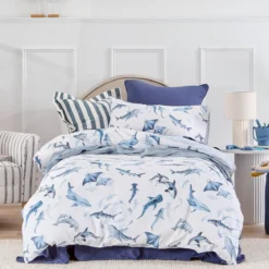 Rulers of the Sea Quilt Cover Set