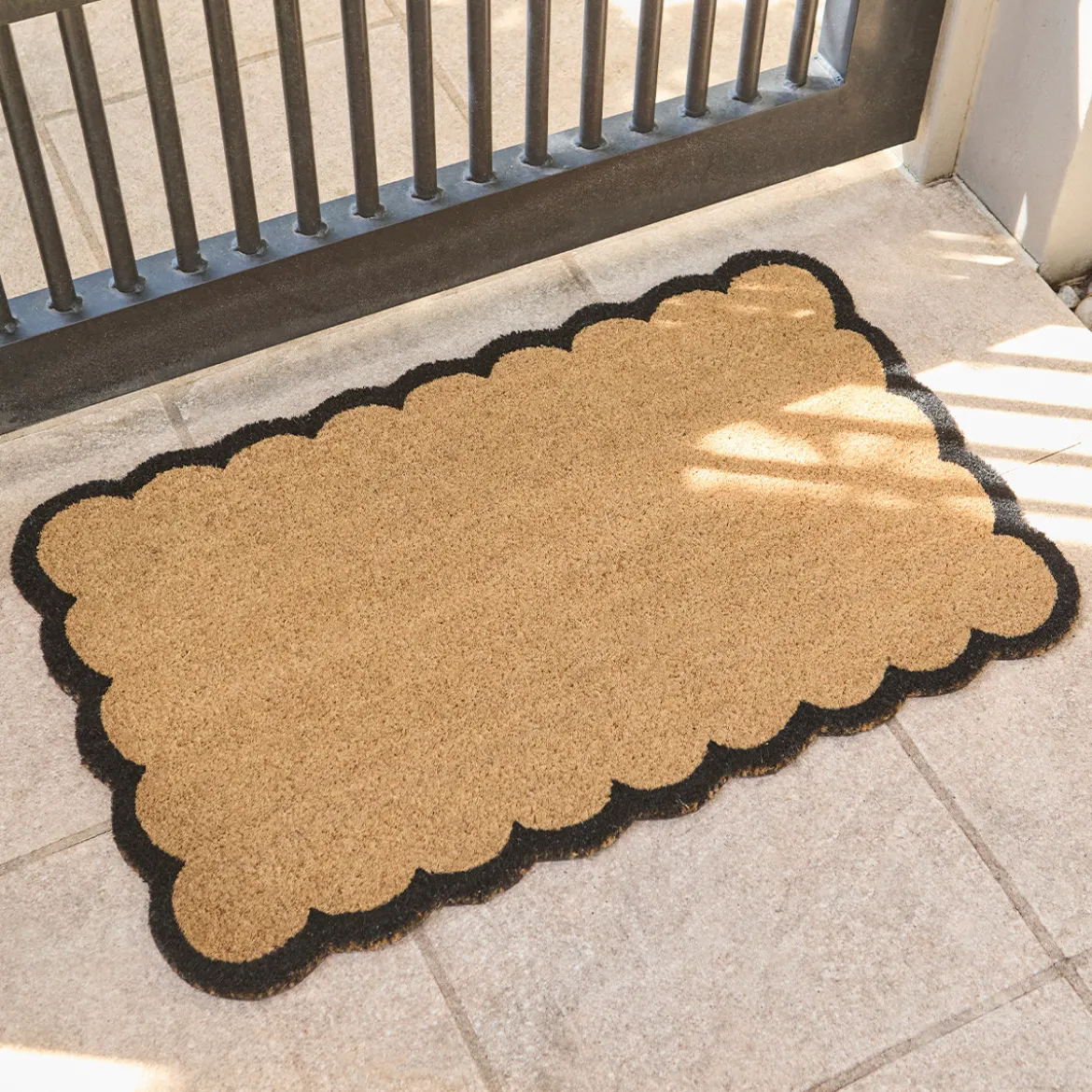 Rumi Scalloped Large Doormat