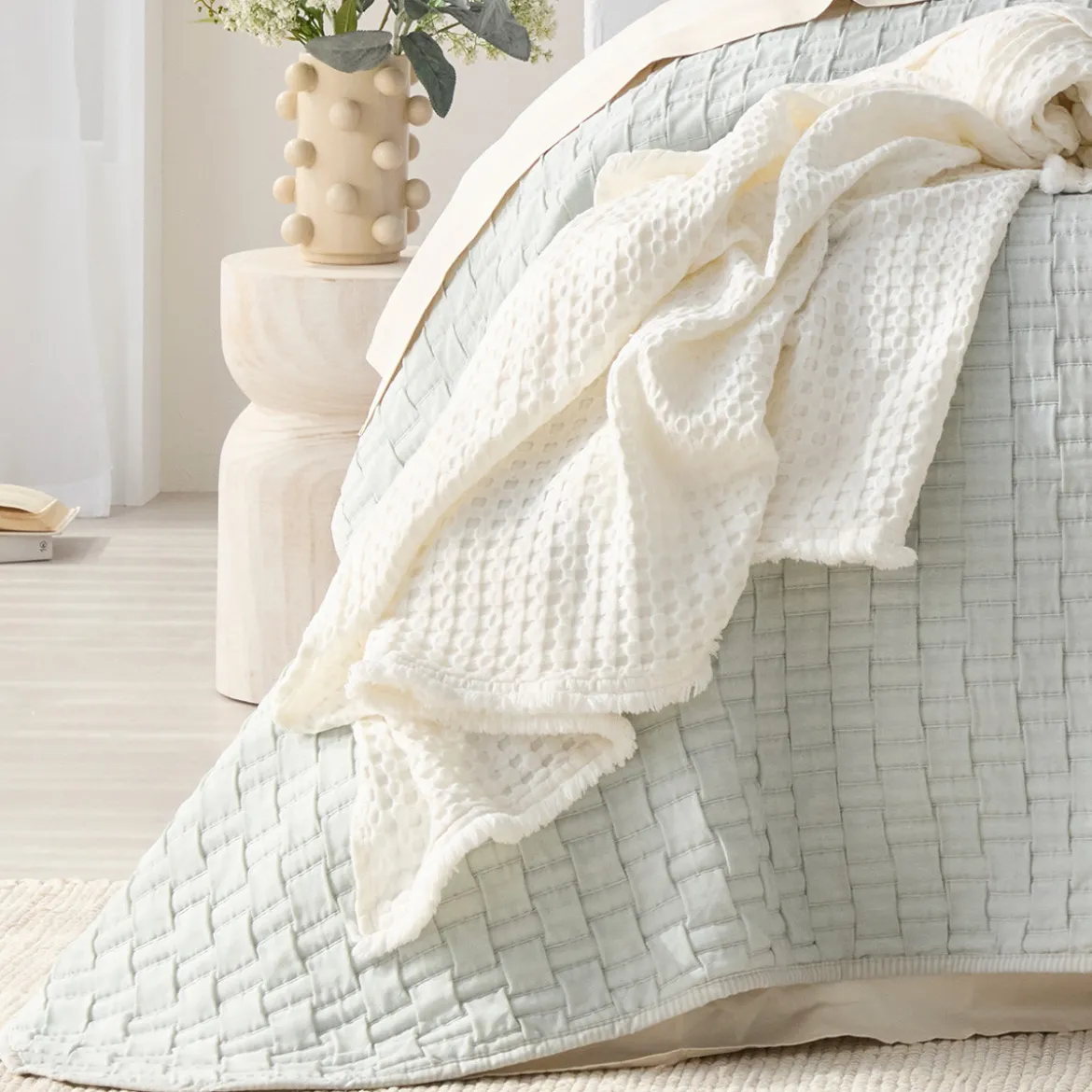 Santella Coverlet Set