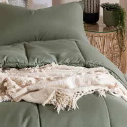 Snoozi Cube Green Microfibre Comforter Set