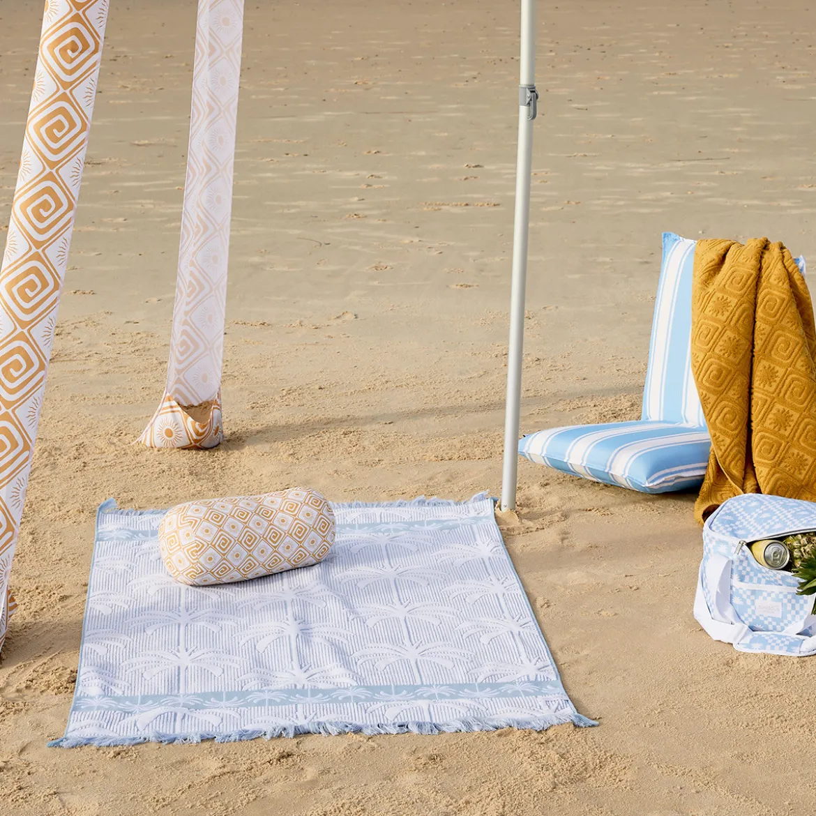 Solaire Sun Neckroll