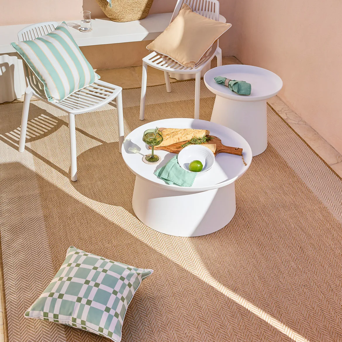 Solenna Outdoor Rug