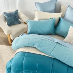 Soren Ombre Velvet Comforter Set