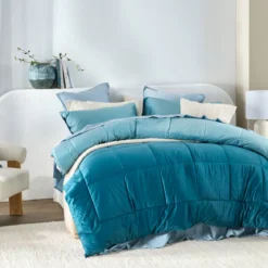 Soren Ombre Velvet Comforter Set