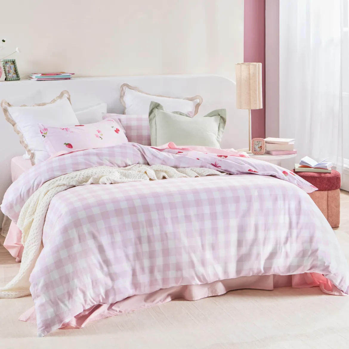 Strawberry Fields Reversible Quilt Cover Set
