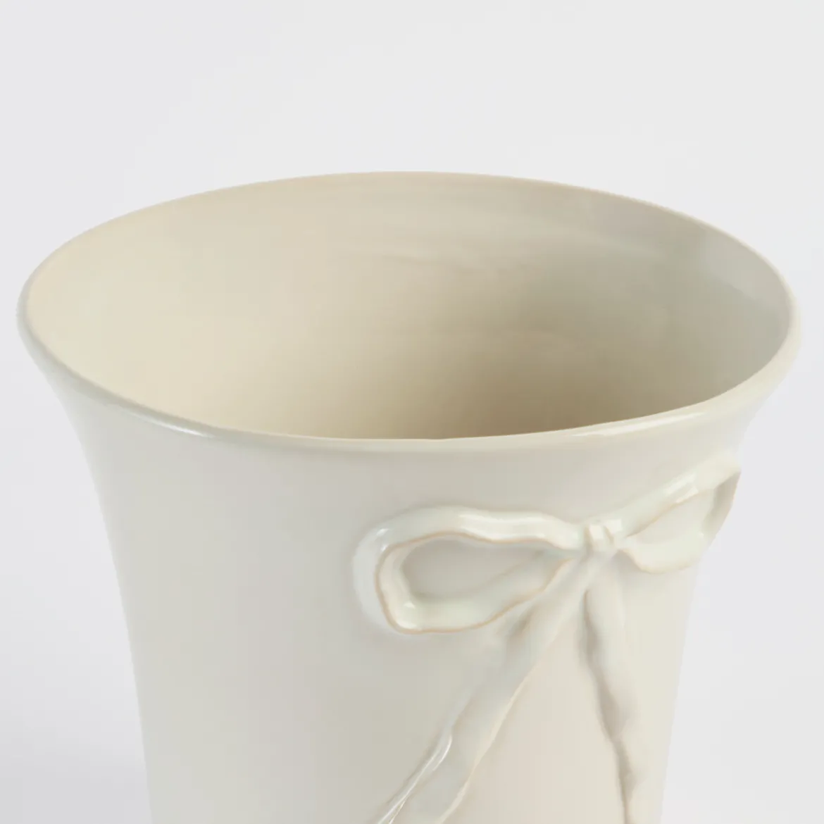 Sweet Bow Planter
