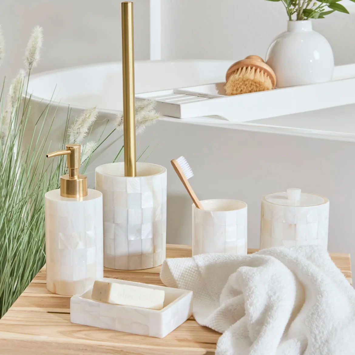 Talia Bathroom Accessories