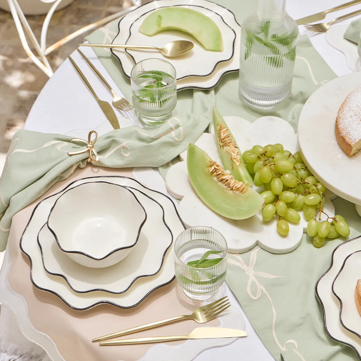Taylor 12 Piece Dinner Set
