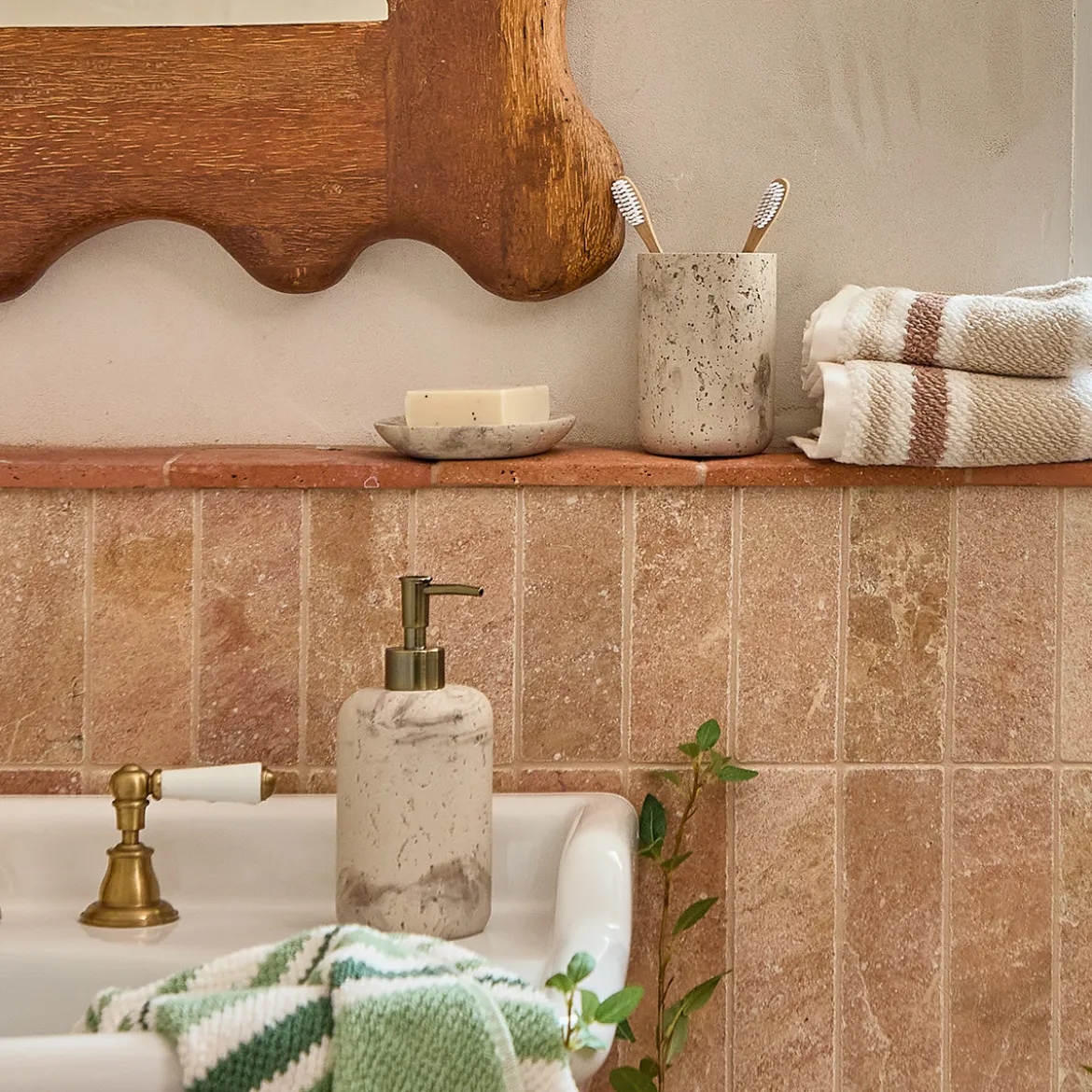 Tori Bathroom Accessories