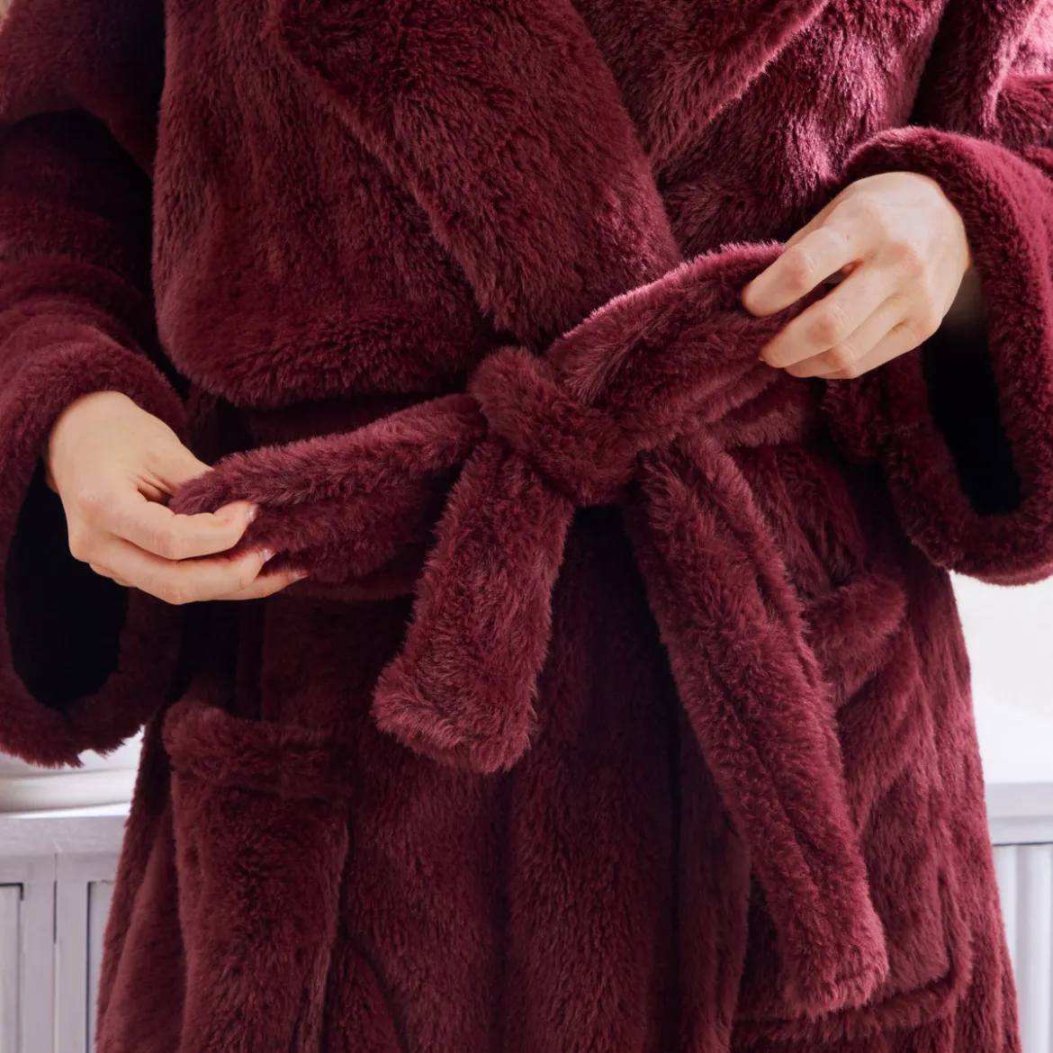 Victoria Mahogany Faux Fur Bath Robe