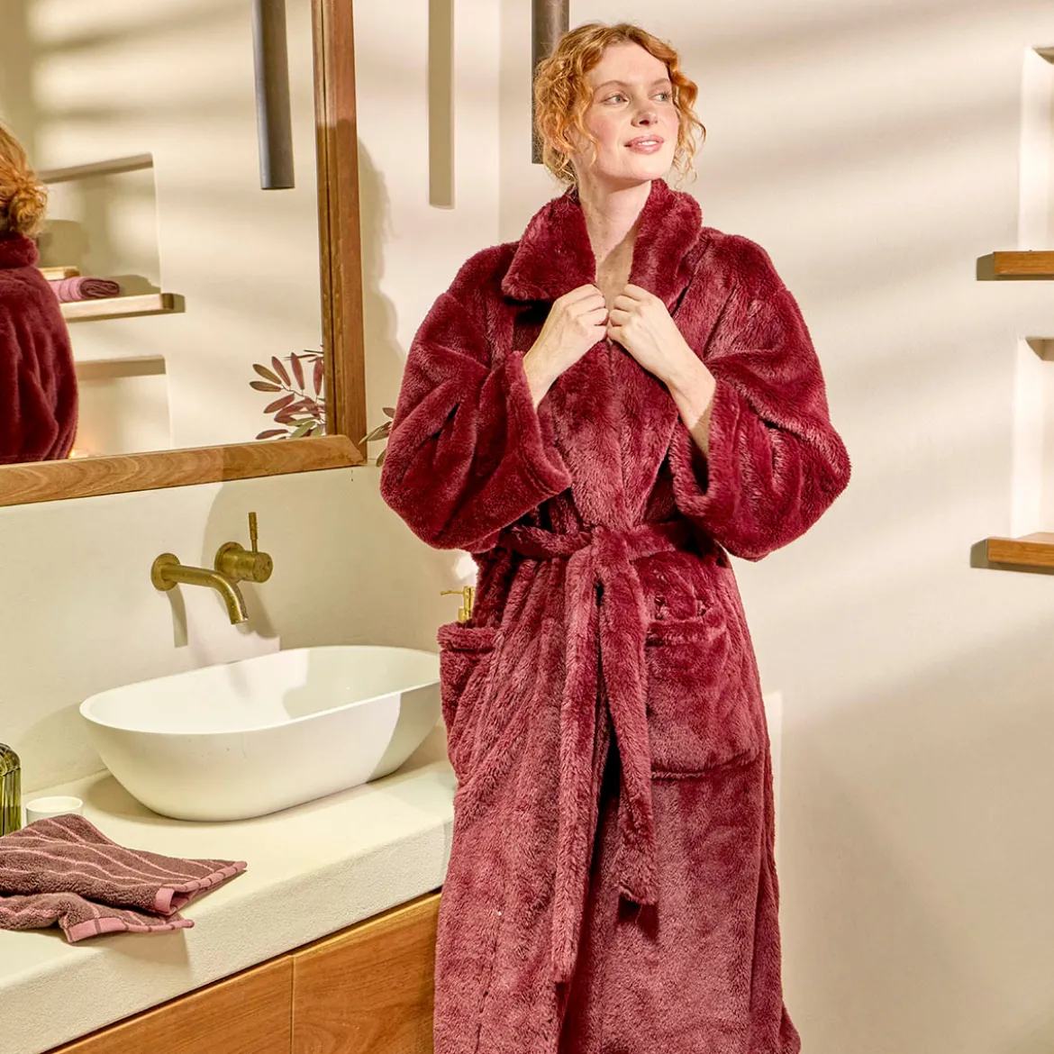 Victoria Mahogany Faux Fur Bath Robe