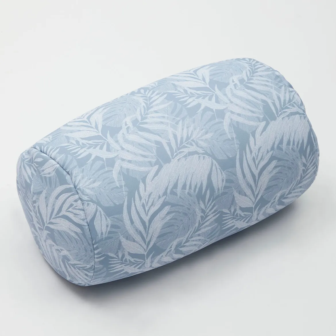 Voyager Palm Neckroll