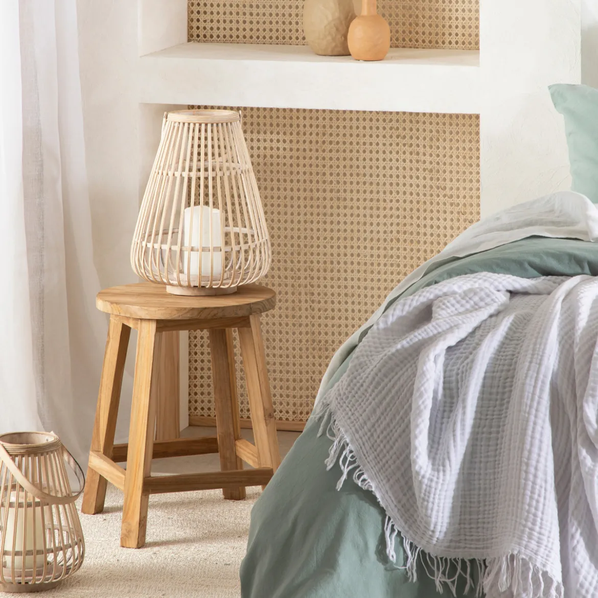 Ward Recycled Teak Round Stool