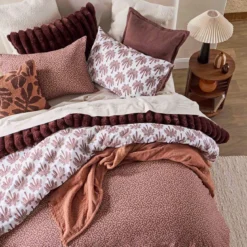Zuri Palm Reversible Quilt Cover Set